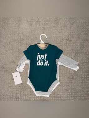 New Unisex Nike Baby Bodysuit 3 Piece Set 6 Months Long Sleeve Gray White Teal